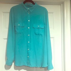 And Taylor loft blouse size XL
